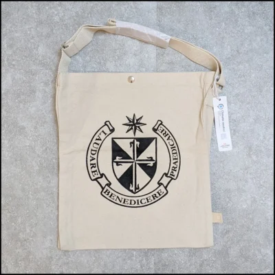 Lt Wt Beige Canvas Shoulder Bag w Snap and Dominican Motto